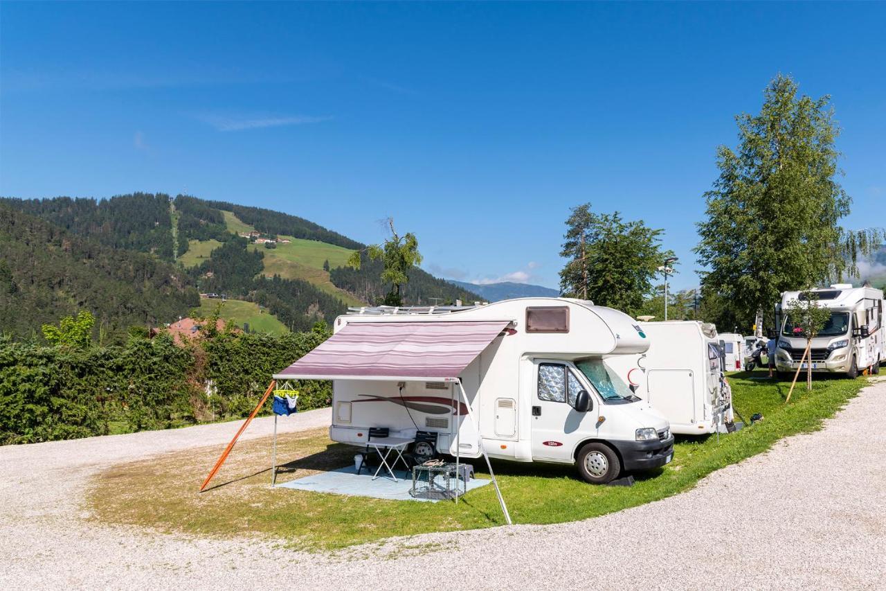 Camping Al Plan Dolomites Hotel Al Plan di Mareo Buitenkant foto